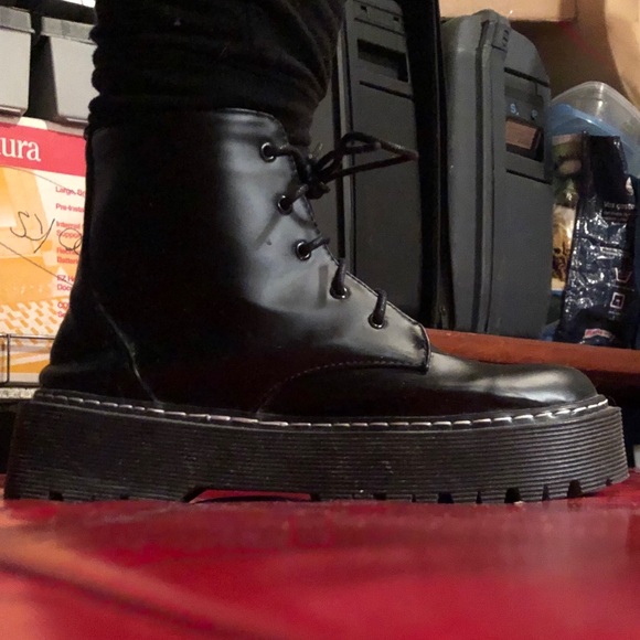 Doc Martin Style Boots - Picture 8 of 10